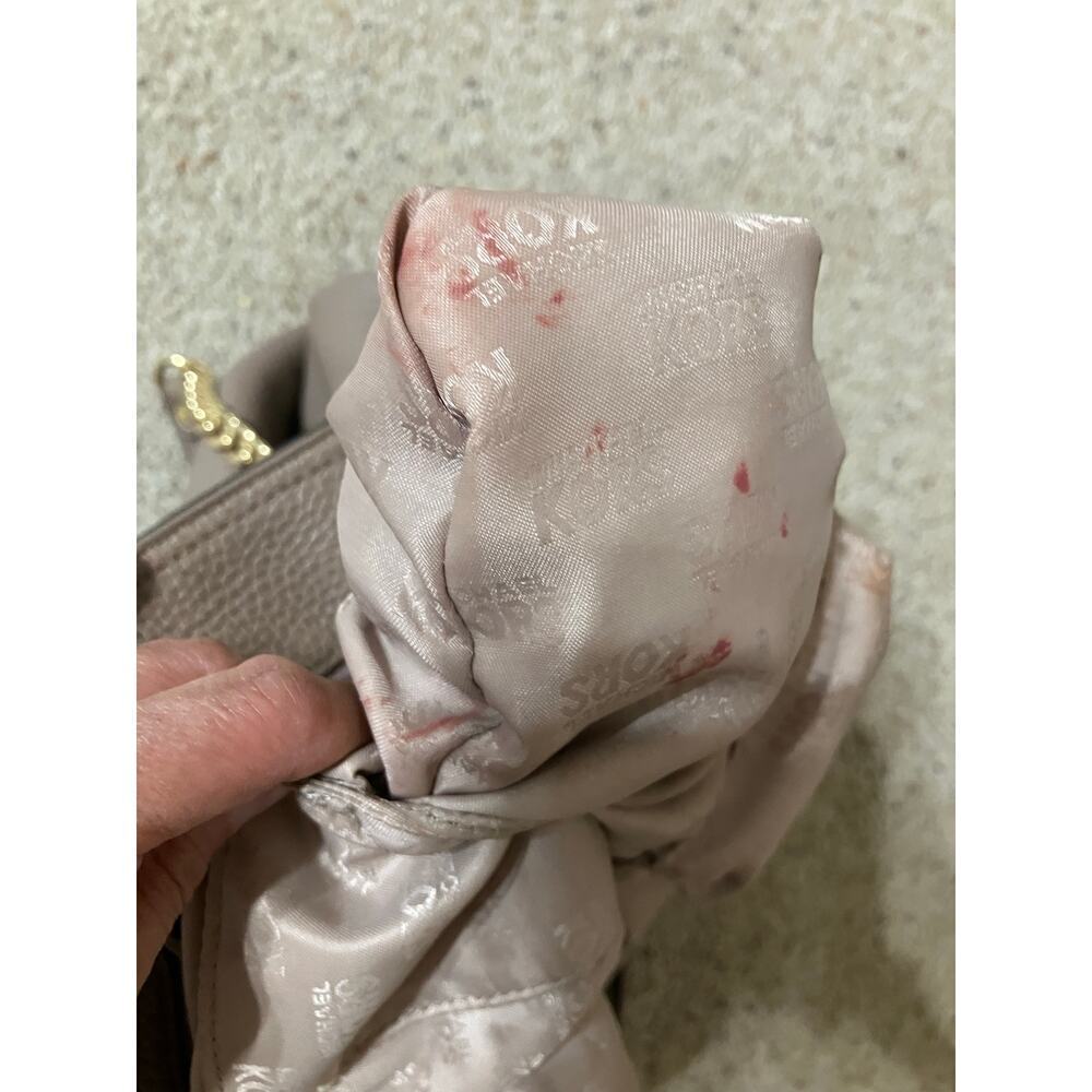 MICHAEL KORS, LARGE TAUPE PEBBLED LEATHER SHOULDER BAG - Picture 16 of 16